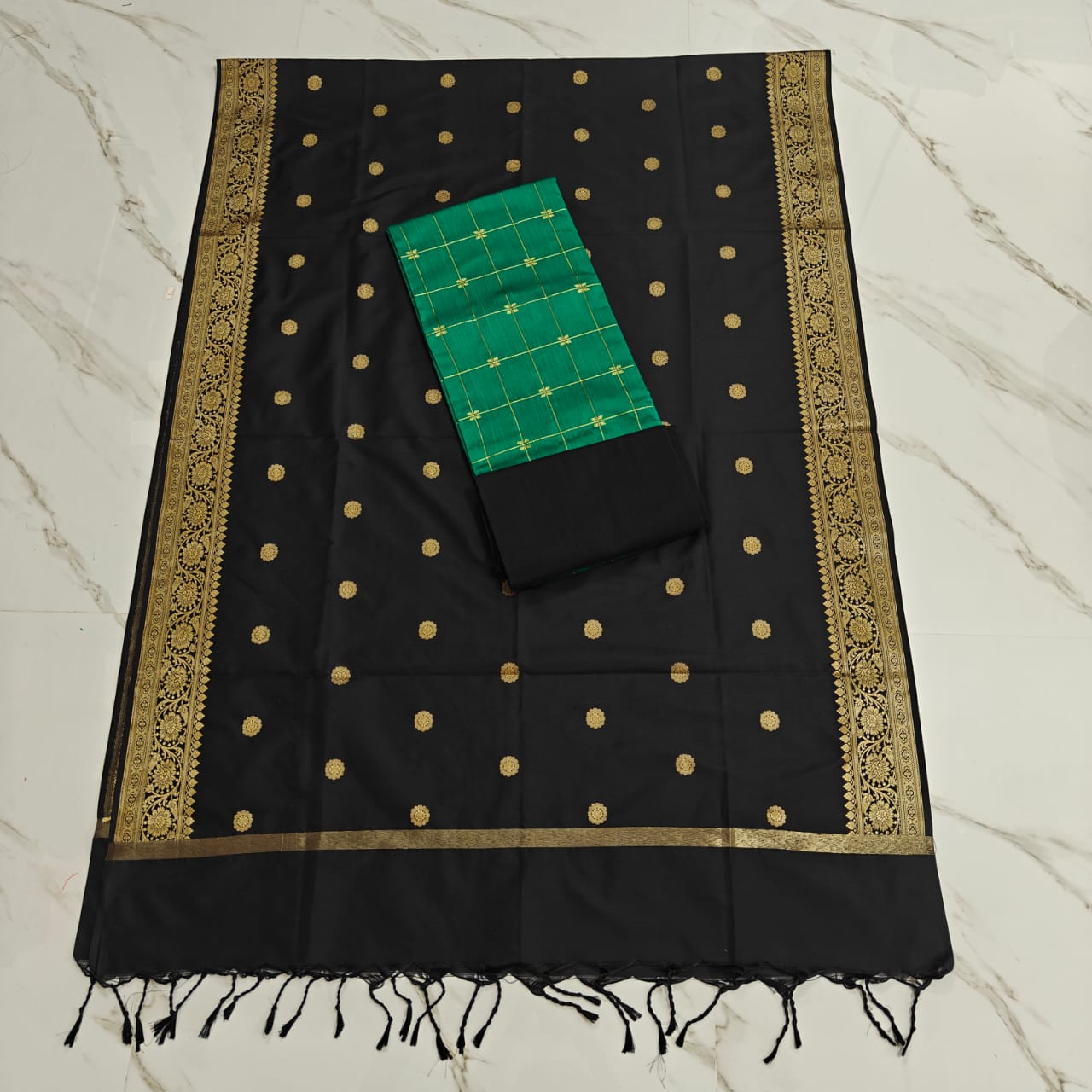 Raw Silk Jaquard banarasi duppata set - Green & black
